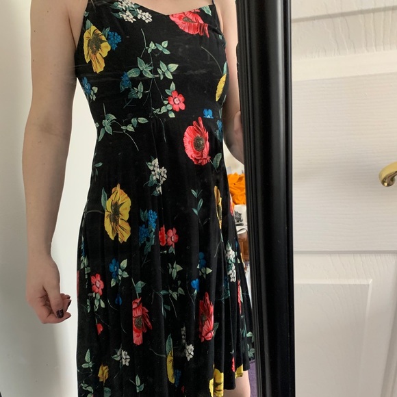 Old navy sundress. New w/o tags. - Picture 1 of 6